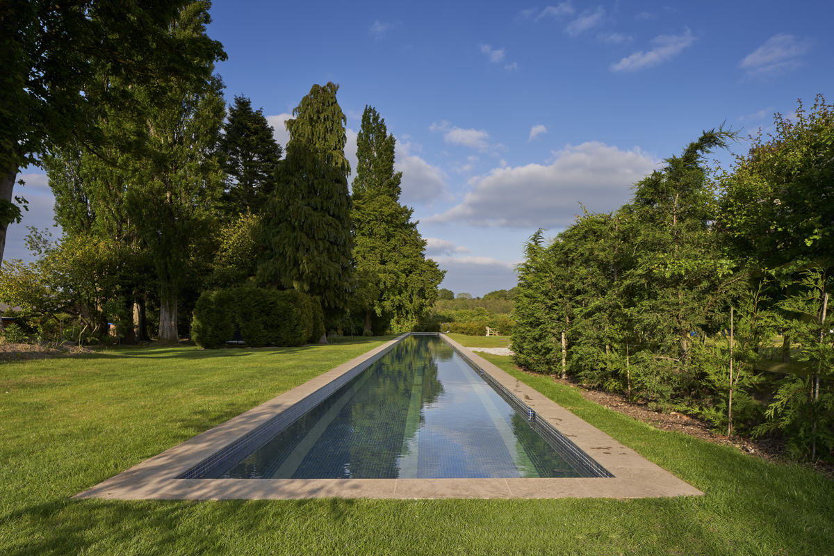 Outdoor Residential Swimming Pools